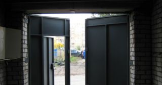 Купить гаражные ворота распашные Сафоново, цена от 3847 руб.